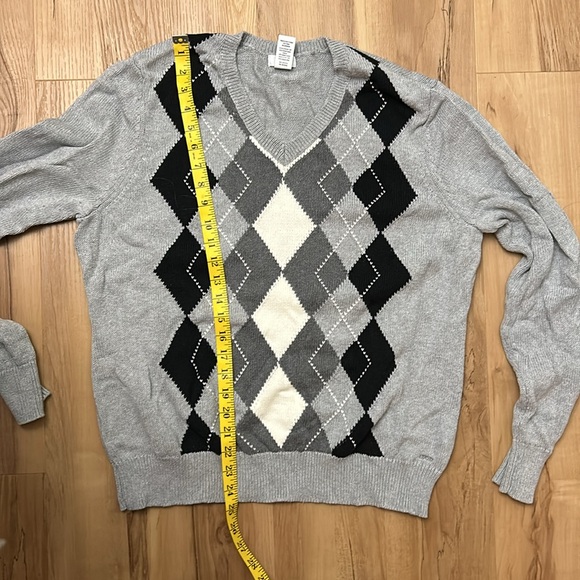 Izod Argyle Sweater - Picture 5 of 5
